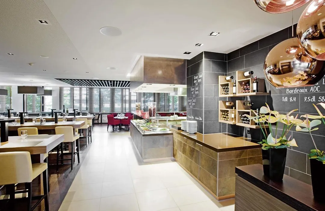 Mövenpick Hotel Zürich-Airport-1